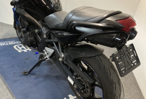 FZ 6