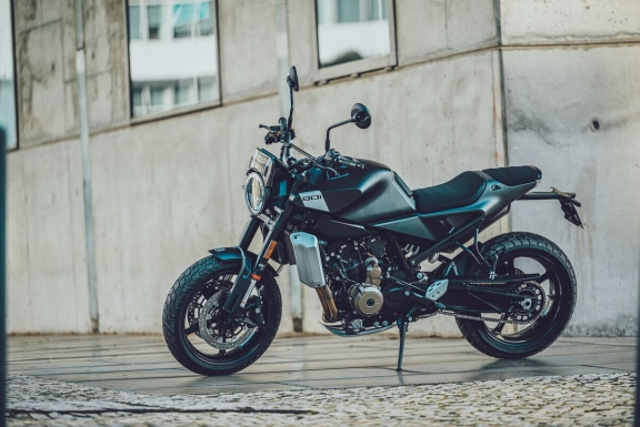 Husqvarna Svartpilen 801